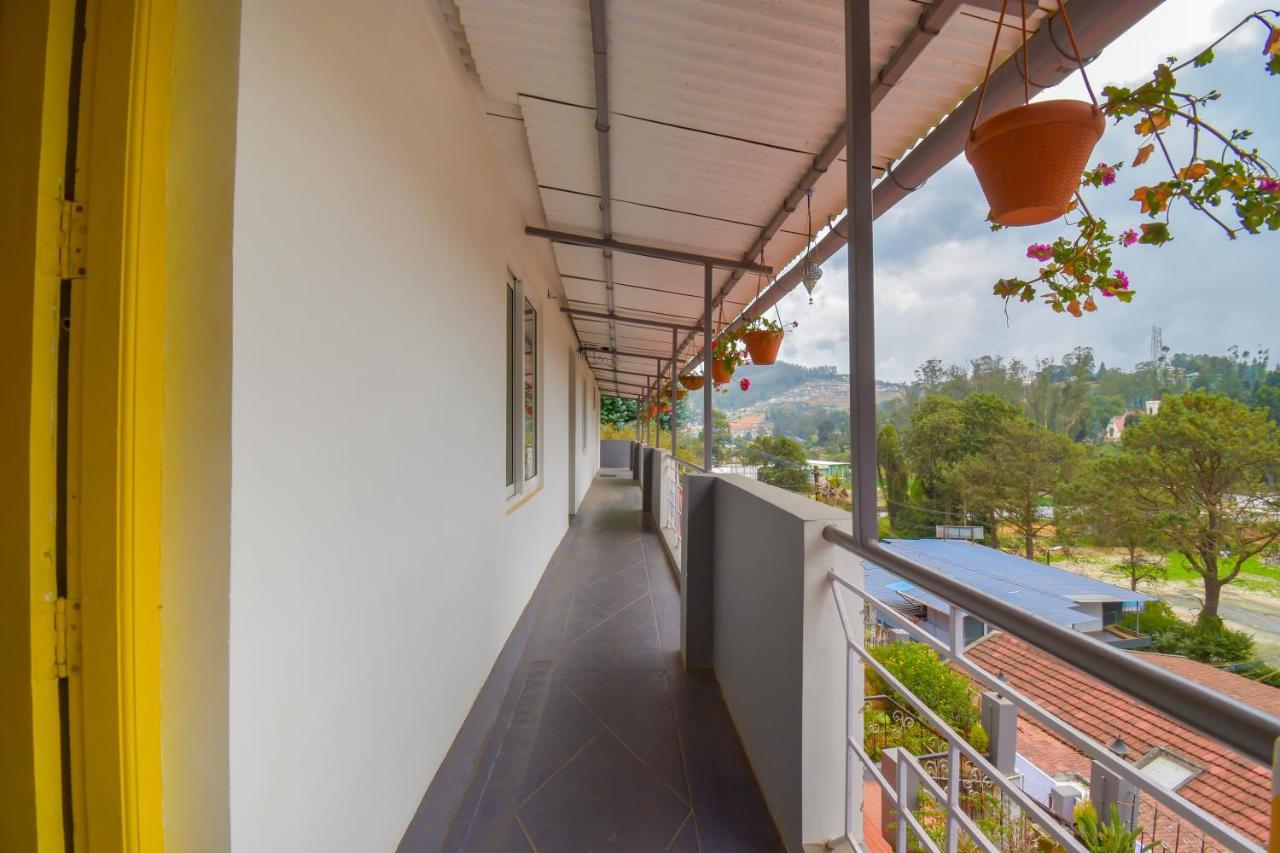 Fabhotels Reflections Guest House Ooty Exteriör bild